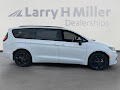 2025 Chrysler Pacifica Hybrid Premium S Appearance Pkg